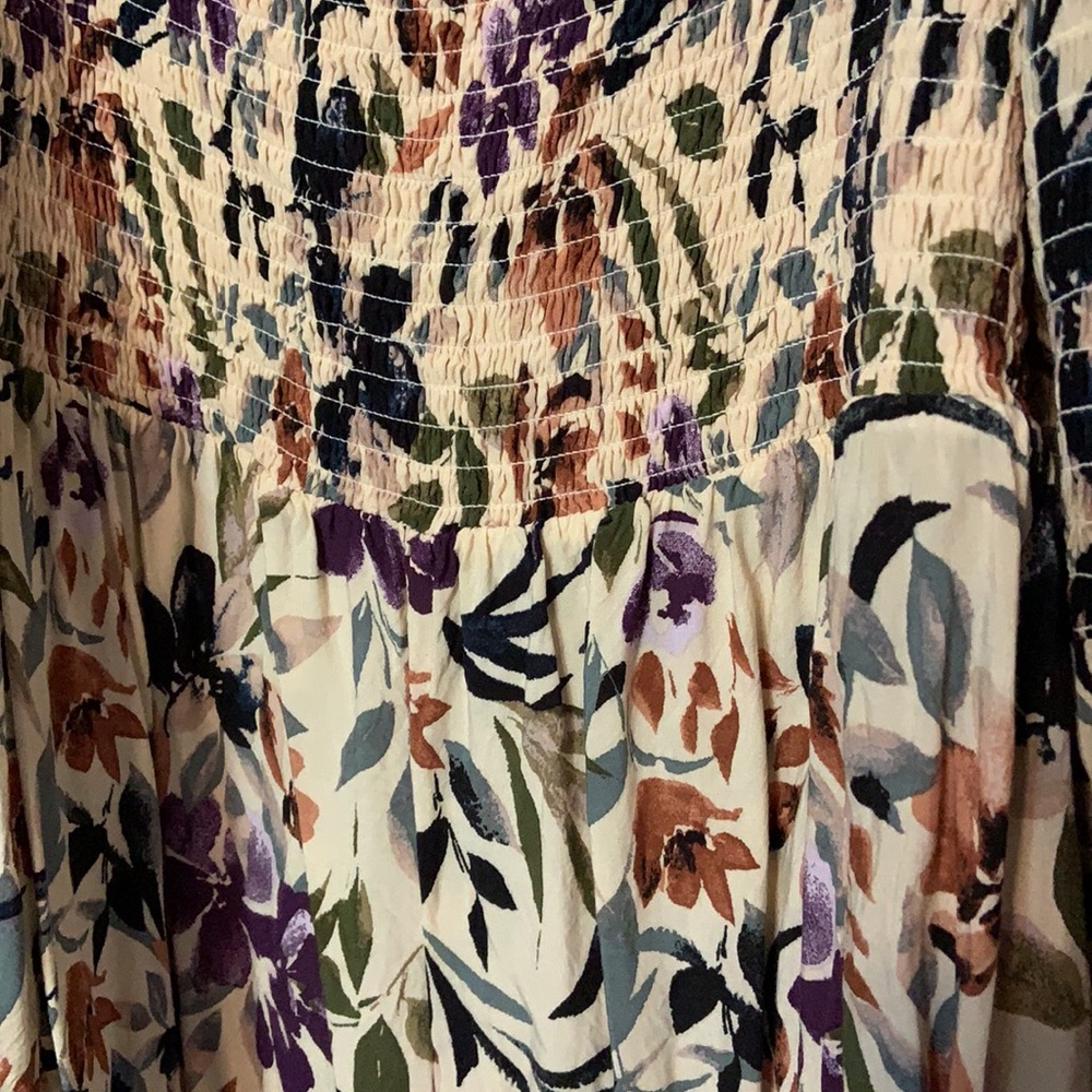 torrid Floral Off Shoulder Blouse w/ Adjustable Straps - Picture 5 of 5